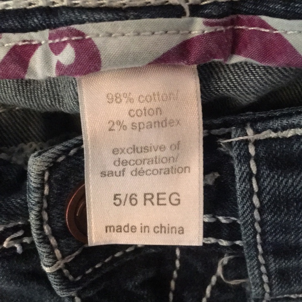 Maurice’s Capris - Picture 4 of 4